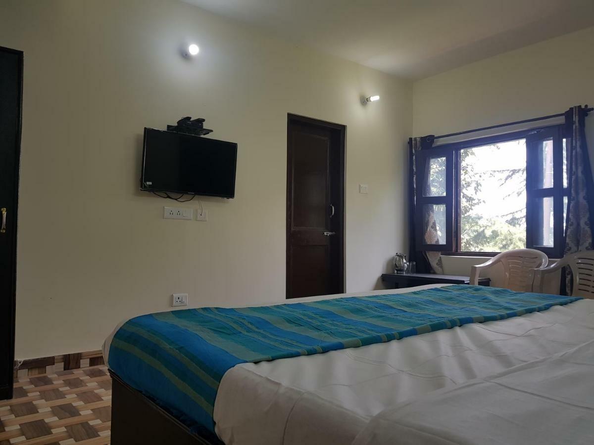 Aditya Homestay דלהאוזי מראה חיצוני תמונה