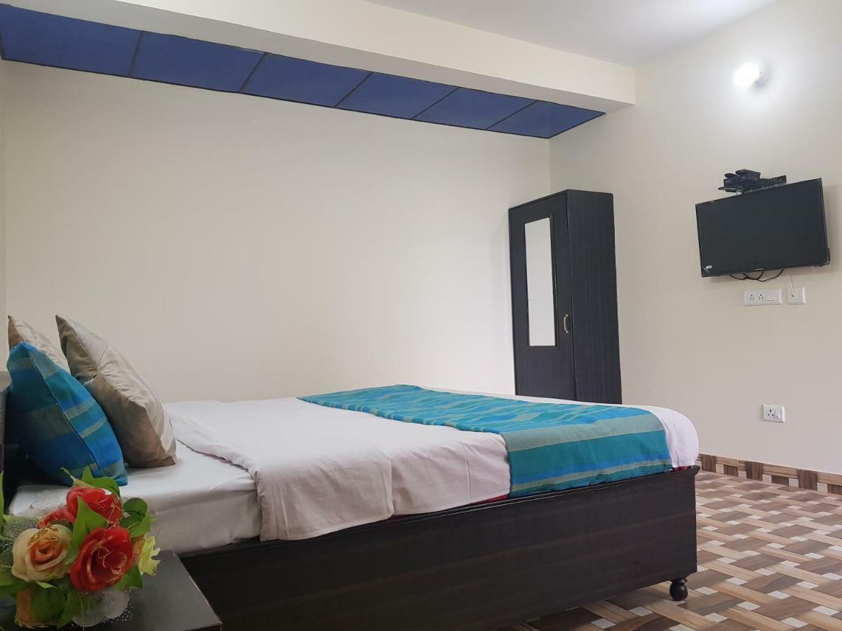 Aditya Homestay דלהאוזי מראה חיצוני תמונה
